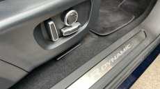 Land Rover Range Rover Evoque 1.5 P300e R-Dynamic SE 5dr Auto Hatchback